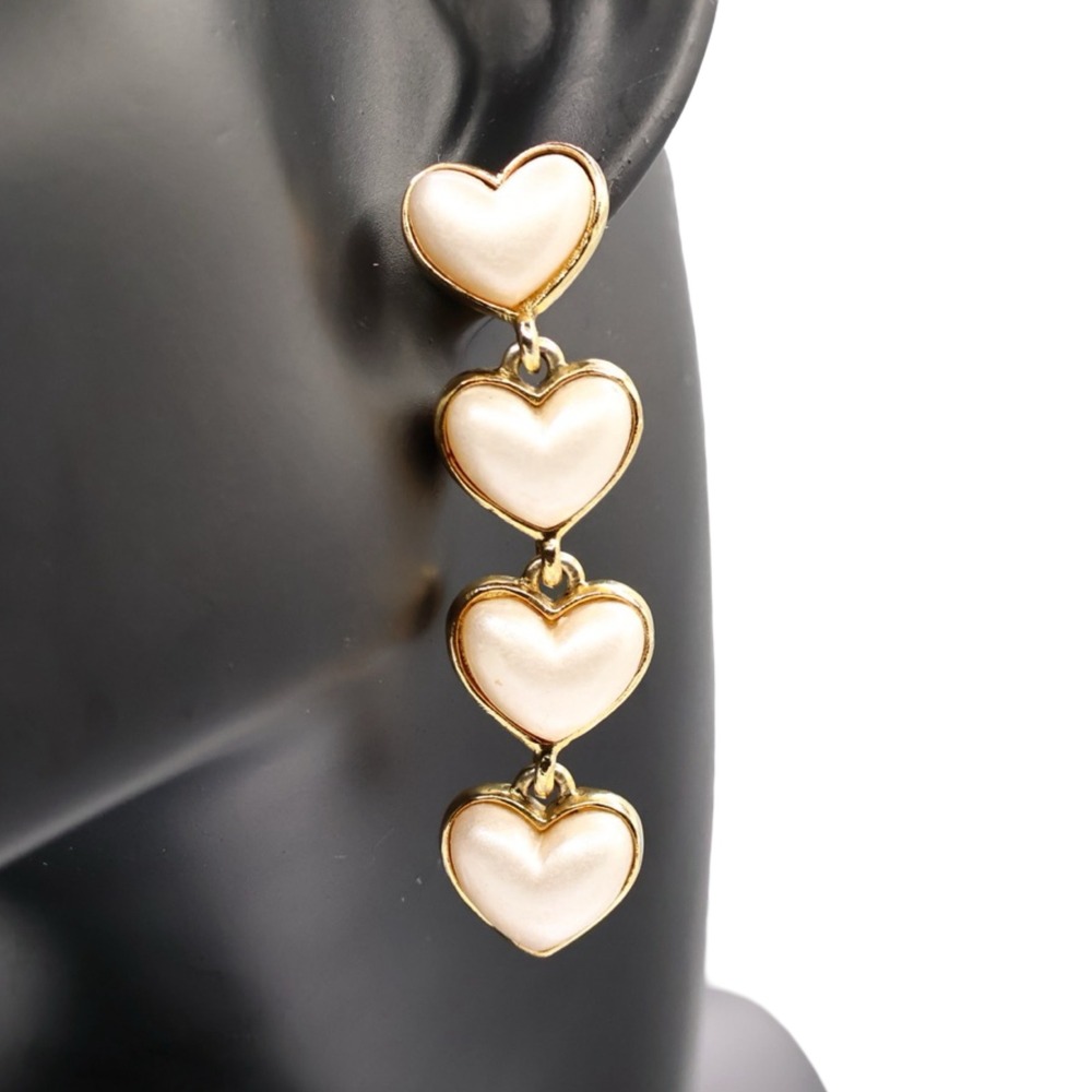 Oscar de la Renta Sweetheart‎ Pearl Earrings Gold Tone Heart Drop Post Back